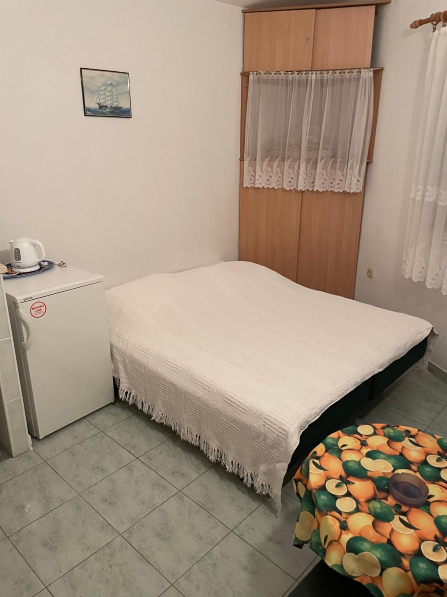 Apartments Visnjic Zaboric Eksteriør bilde