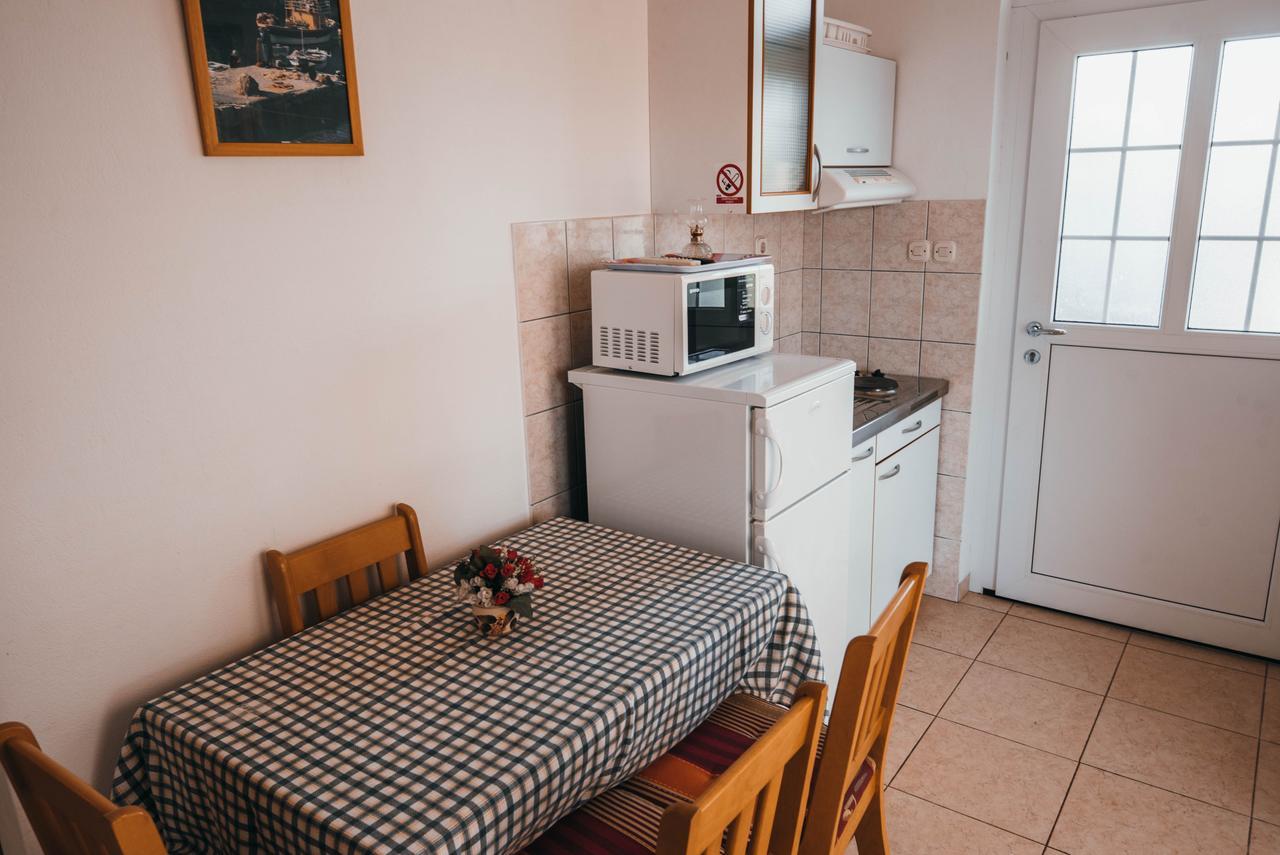 Apartments Visnjic Zaboric Eksteriør bilde