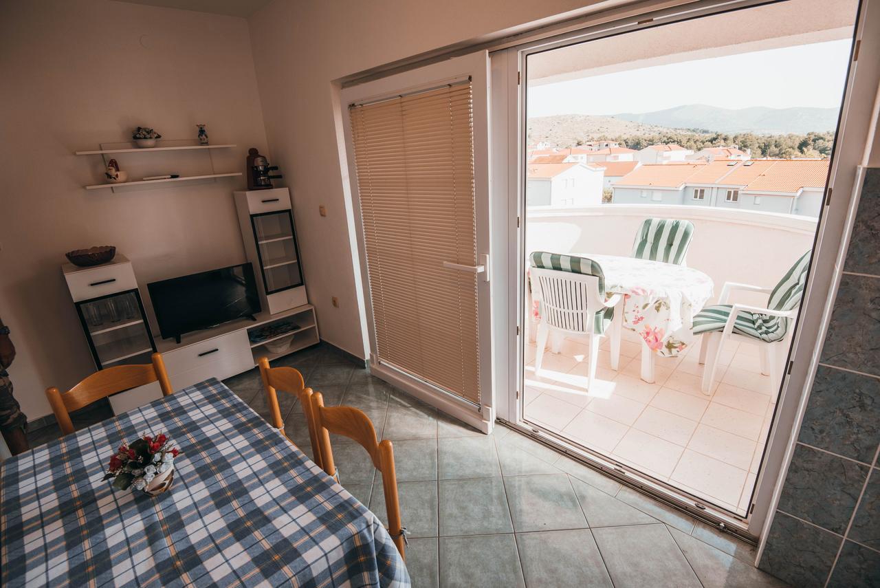 Apartments Visnjic Zaboric Eksteriør bilde